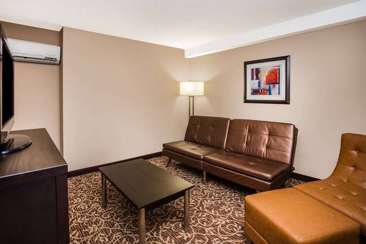 Room 11 of 60