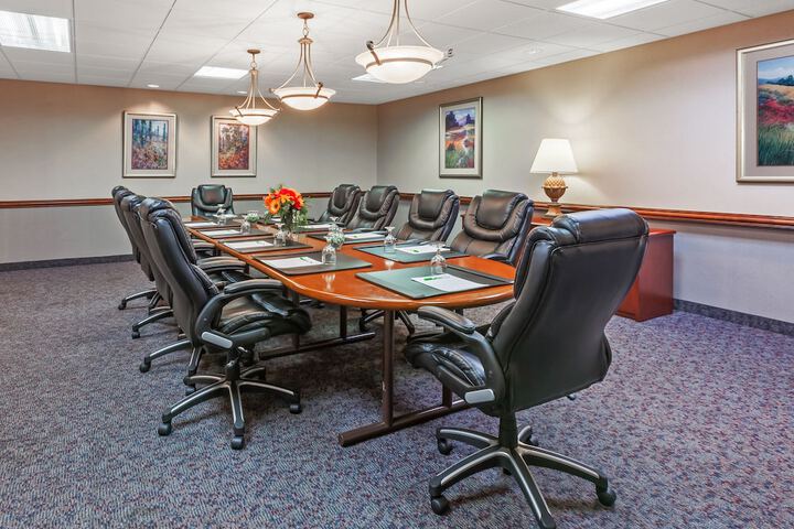 Holiday Inn Springdale / Fayetteville Area by IHG