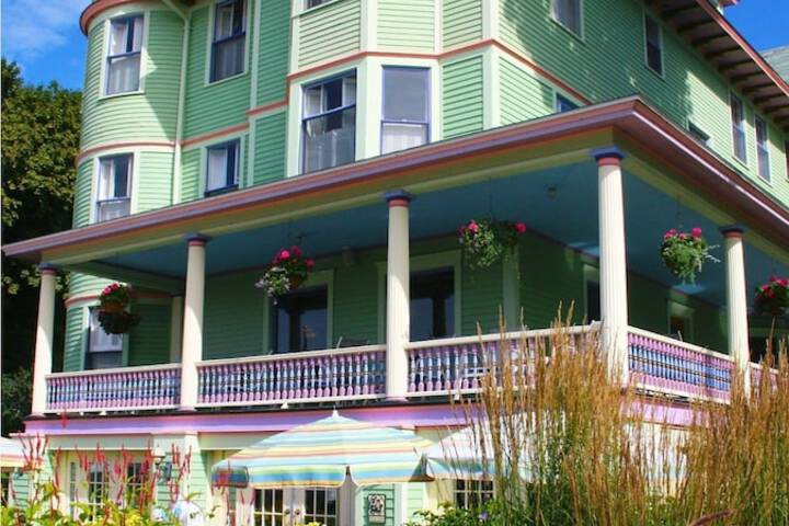 Hotel 20 of 113