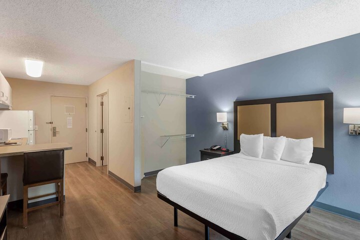 Room 7 of 30