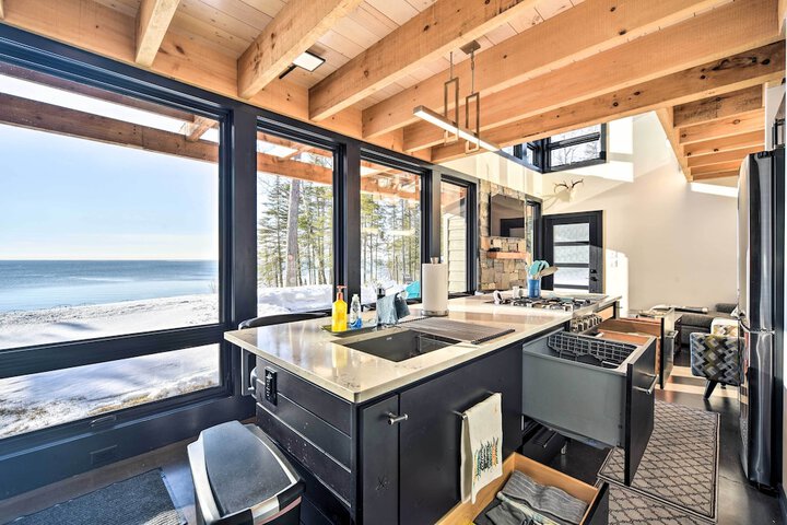 Office & Fire Pit: Waterfront Lake Superior Cabin!
