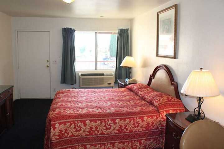 Room 16 of 53