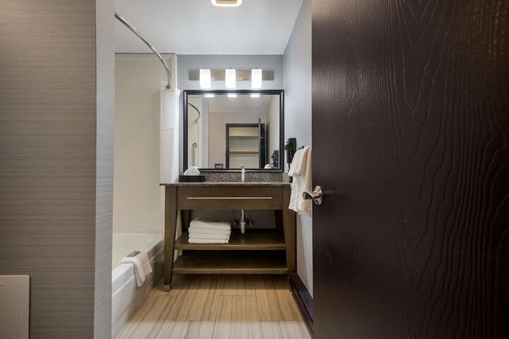 Room 12 of 51