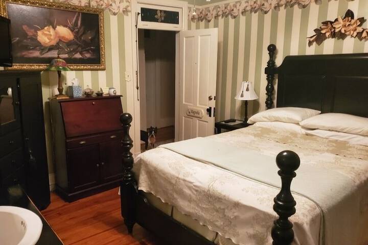 The Amberson House Bed & Breakfast