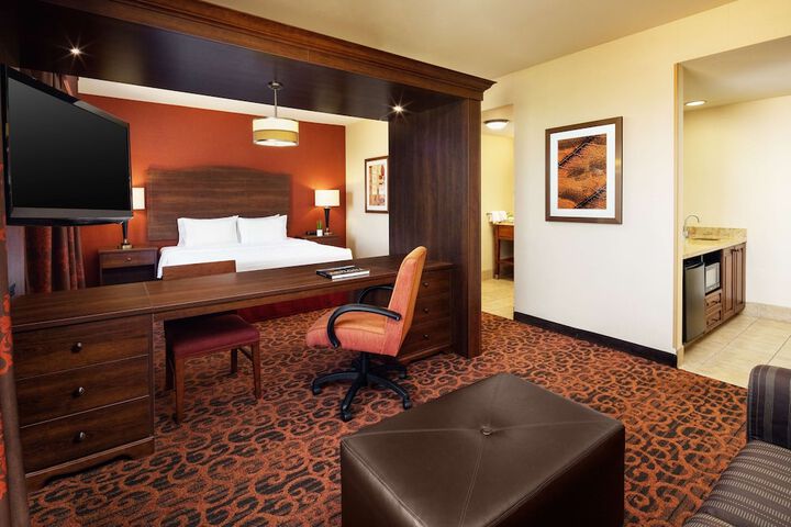 Room 25 of 40