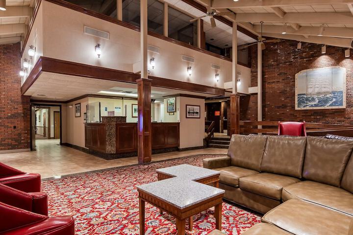 Best Western Plus Portsmouth Hotel & Suites