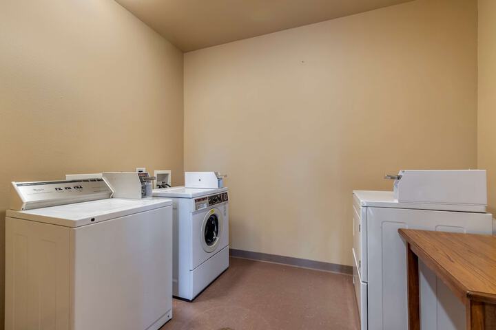 Room 13 of 25
