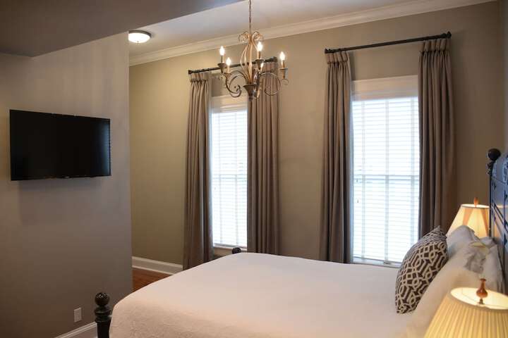 Room 110 of 151