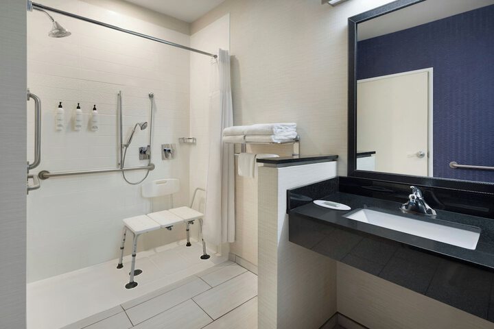 Fairfield Inn & Suites Bowling Green