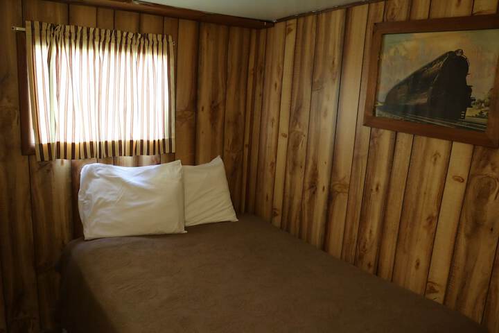 Room 68 of 74