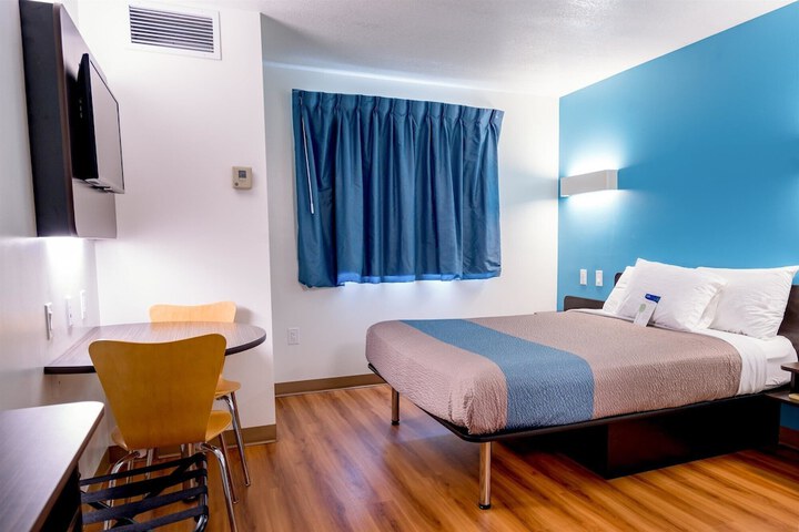 Motel 6 Pottstown PA