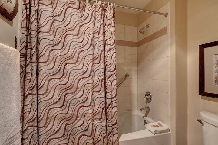 Room 20 of 34