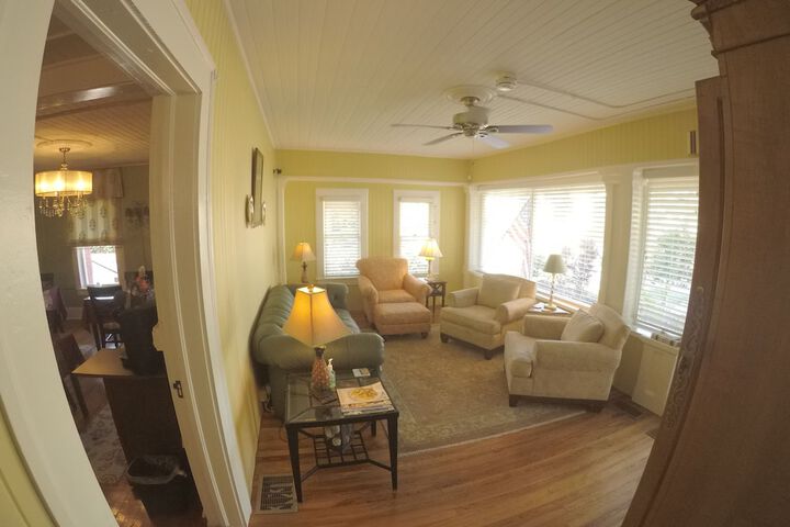 Room 16 of 53