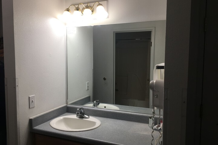 Room 16 of 41