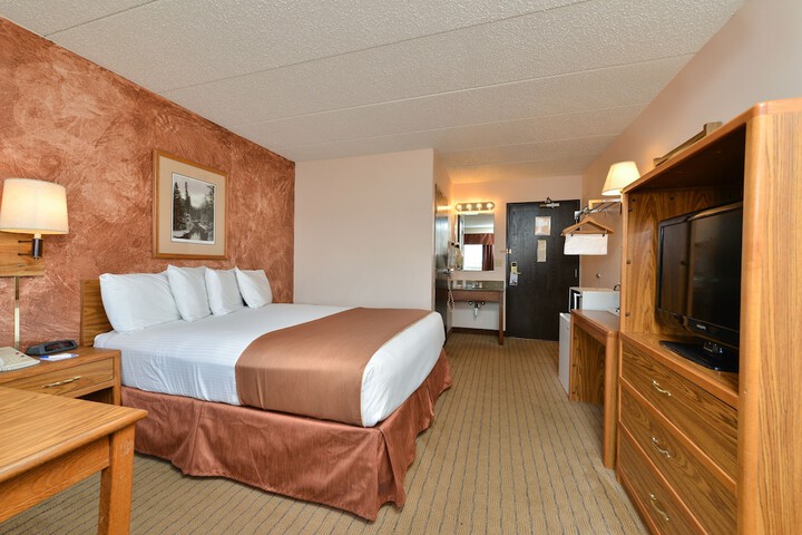Room 21 of 28