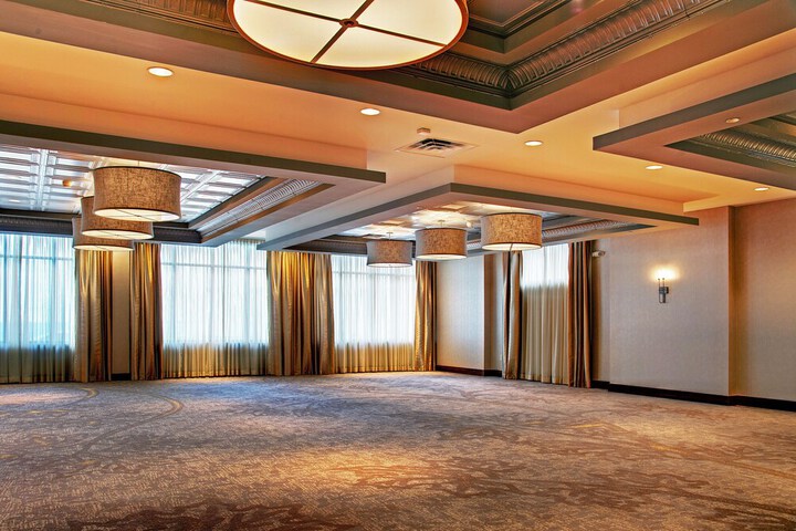 Hotel Indigo Traverse City by IHG