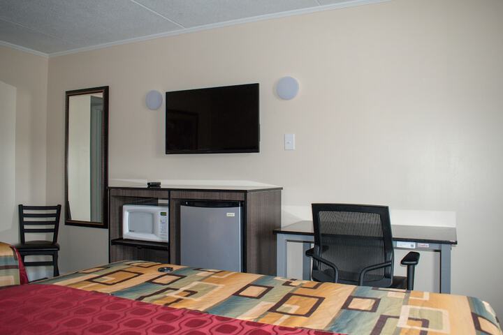 Room 11 of 12