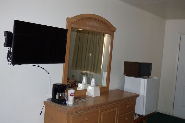 Room 22 of 35