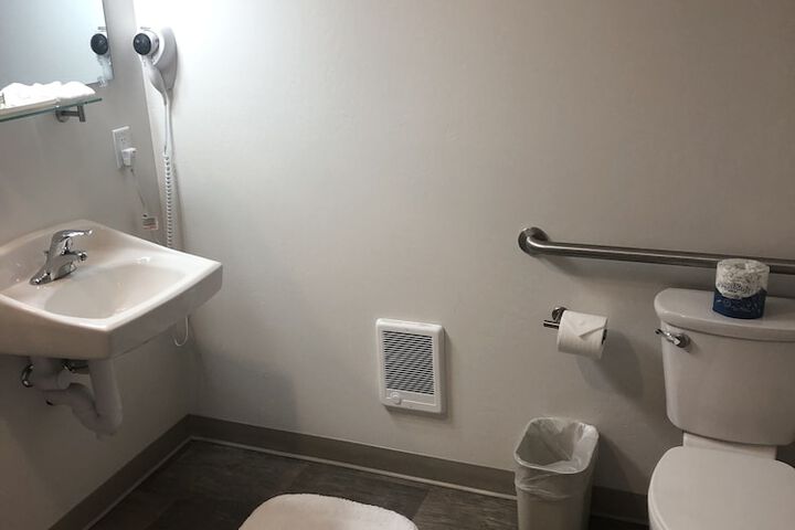 Room 21 of 50