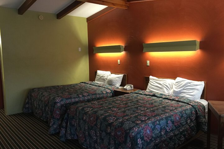 Room 19 of 33