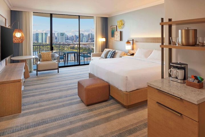 Hilton Hawaiian Village Waikiki Beach Resort