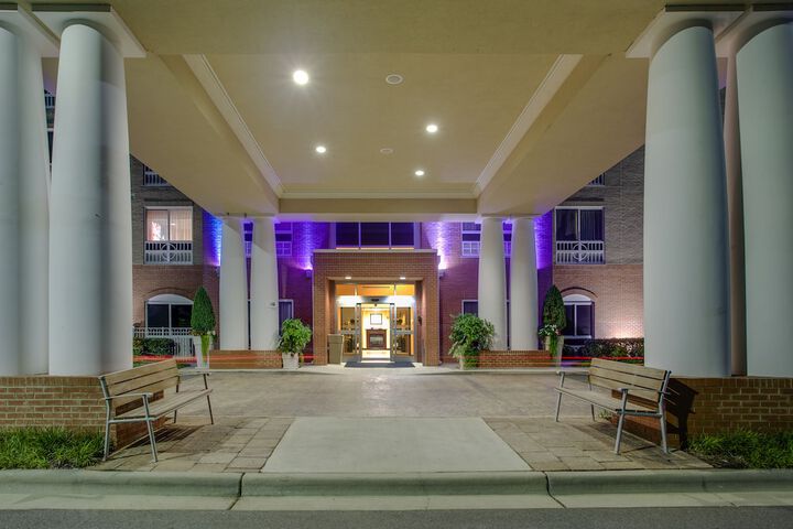 Hotel 7 of 70