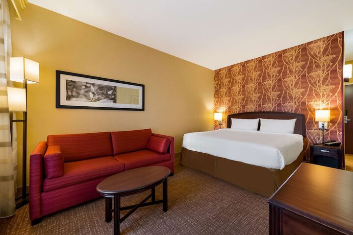 Room 21 of 48