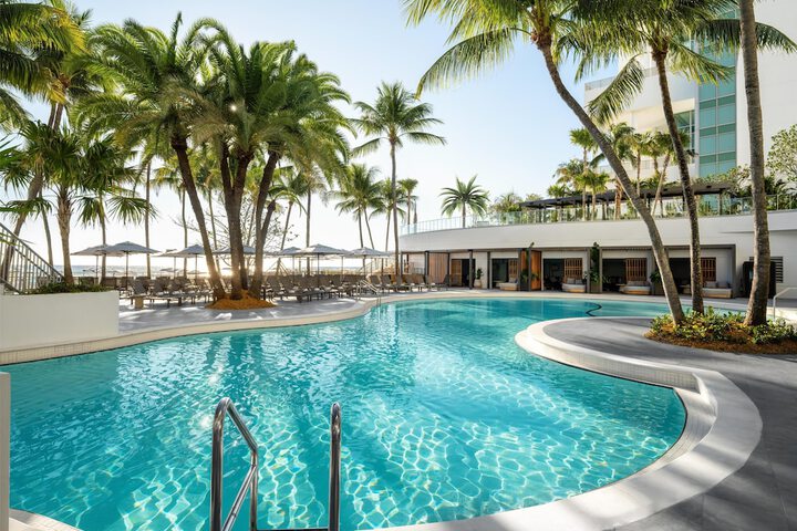 Signia by Hilton Diplomat Beach Resort