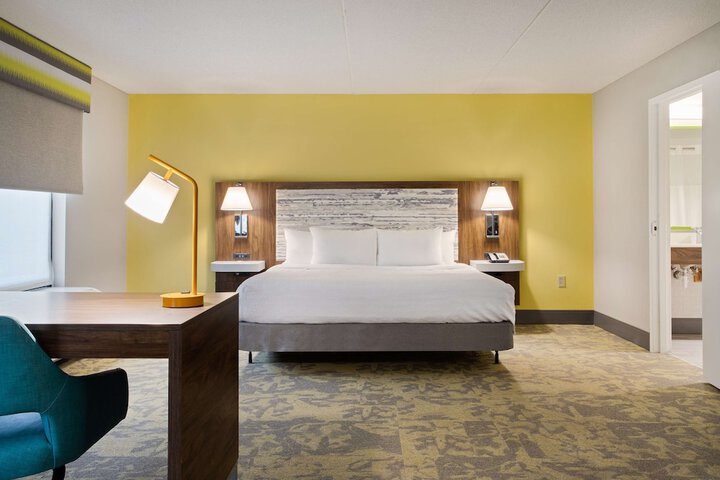 Room 18 of 43