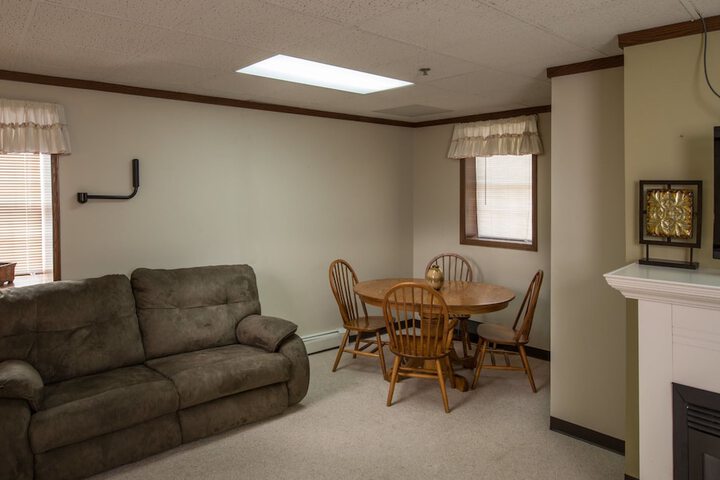 Room 18 of 32