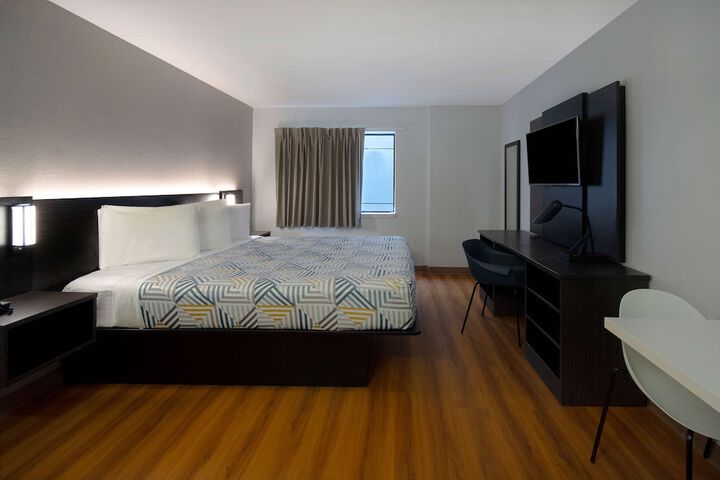 Room 19 of 27