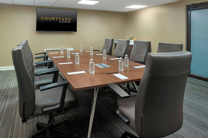 Courtyard by Marriott Atlanta Airport South / Sullivan Road