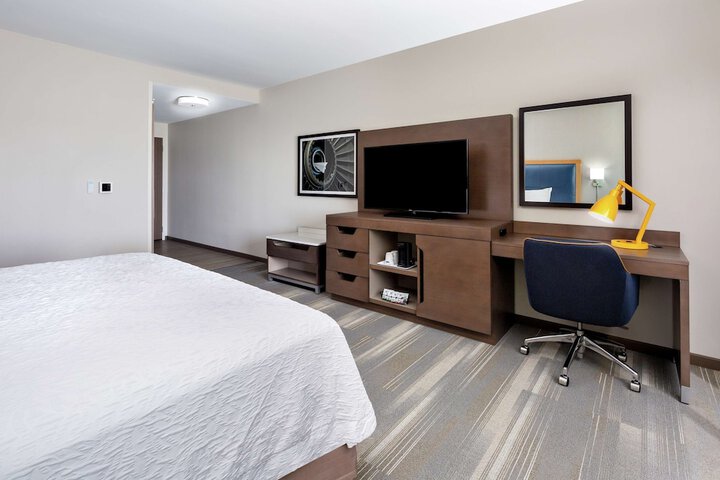 Room 25 of 54