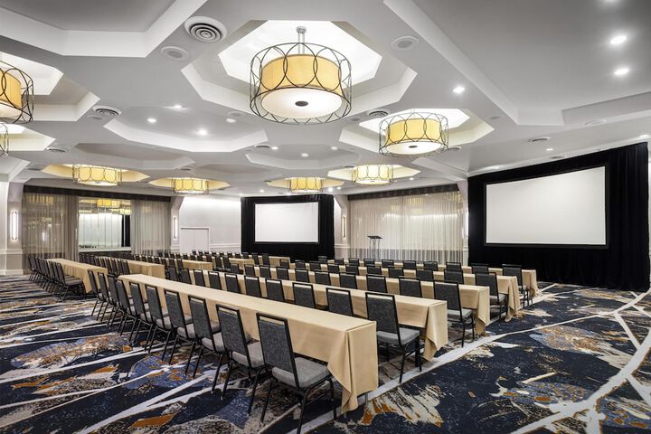 DoubleTree by Hilton Philadelphia Center City