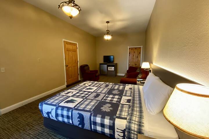 Room 36 of 43