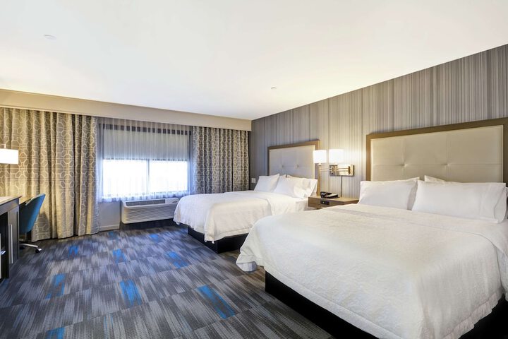 Room 28 of 47