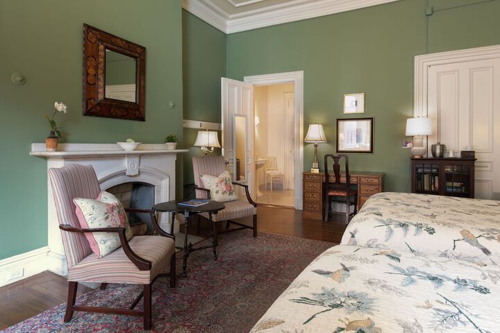 Room 3 of 23