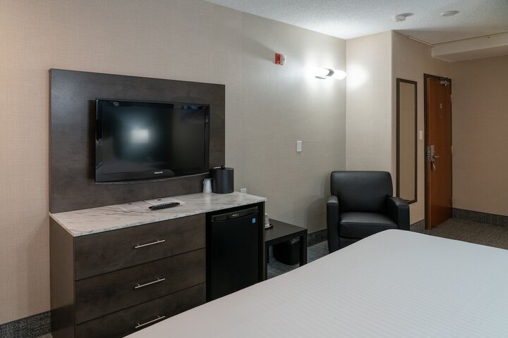Room 14 of 60