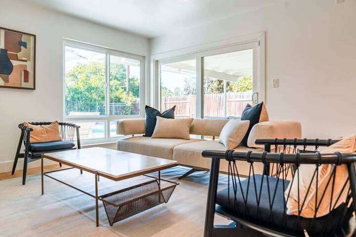 at Marbella Lane - Cozy Modern Home w / Relaxing Design & Pool