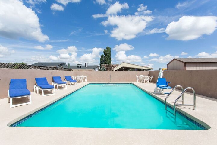 Pool 3 of 23
