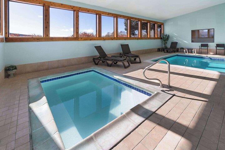 Pool 4 of 45