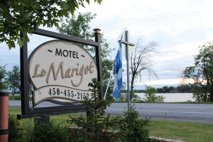 Hotel 8 of 48