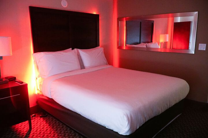 Room 35 of 43