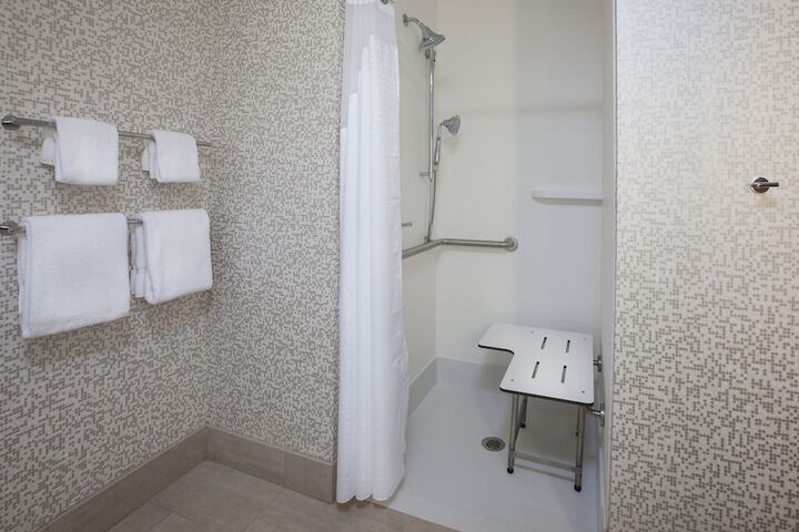 Holiday Inn Express & Suites Indianapolis NE - Noblesville by IHG