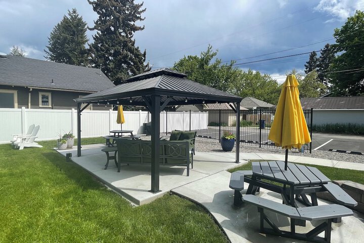 Terrace/Patio 23 of 27