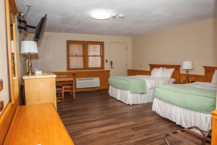 Montauk Lodge