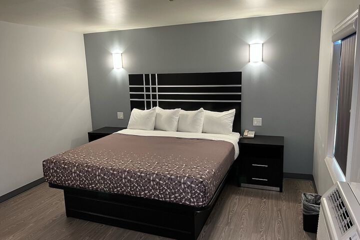 Room 25 of 26