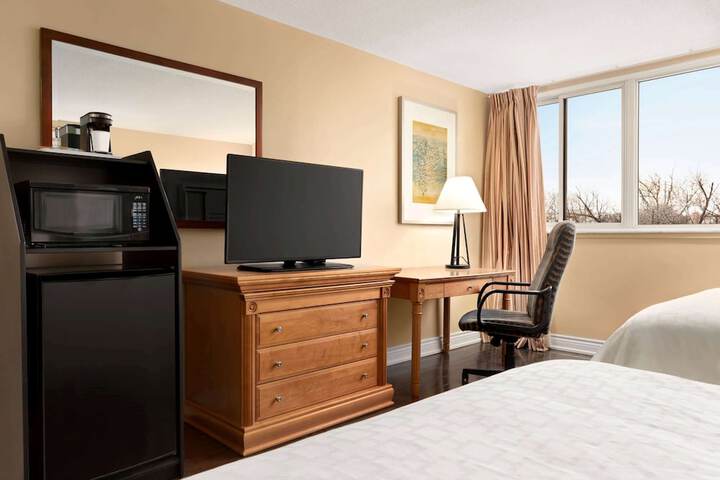 Room 16 of 29