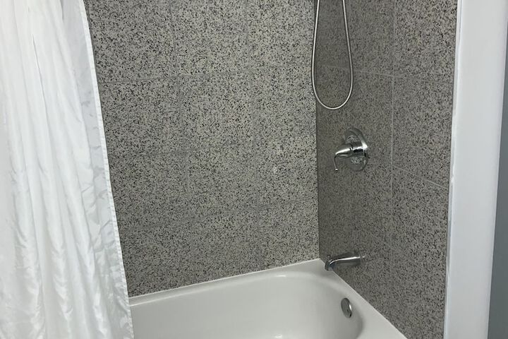 Room 25 of 53
