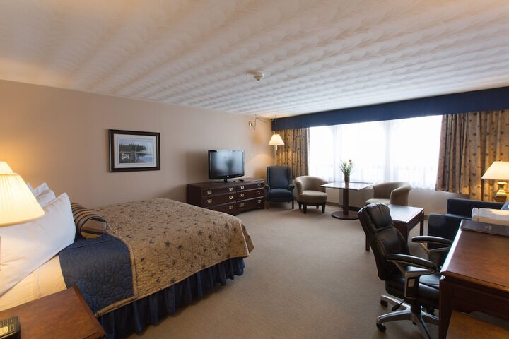 Room 10 of 52